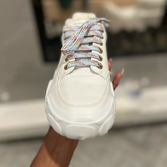 Alexander Mcqueen New Court size 8 (US) - Picture 4 of 6